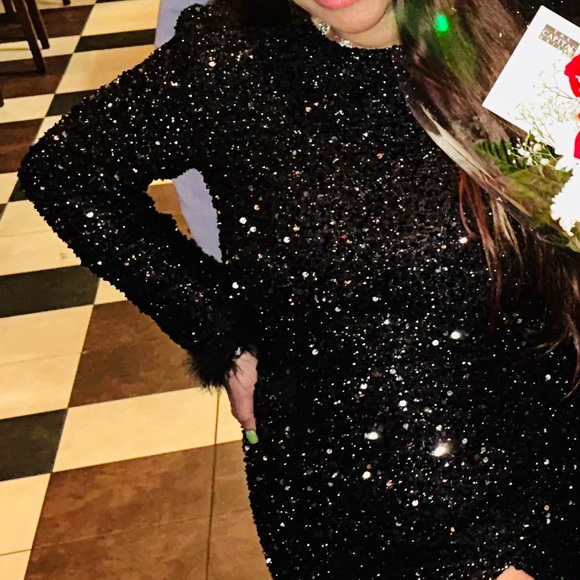 Fashion nova foreign cars sequin dress - Picture 2 of 4